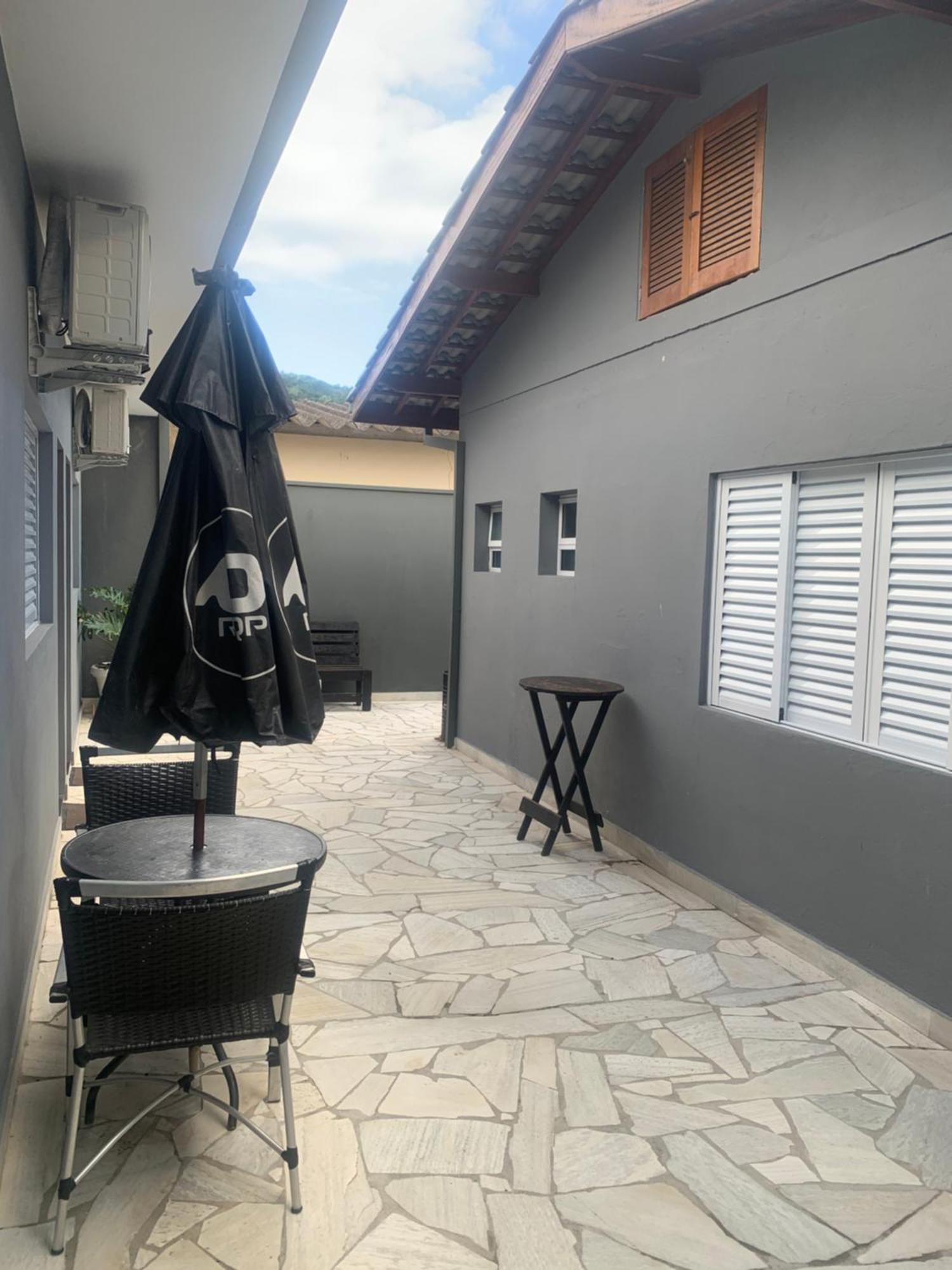 Riviera & Itaguare 100mts Da Praia! Guest house